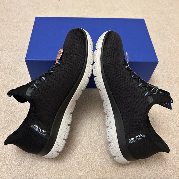 Skechers Waterproof Hands Free Slip-ins Summits-Best Choice Sneaker Black Sz 6.5 - Picture 9 of 12
